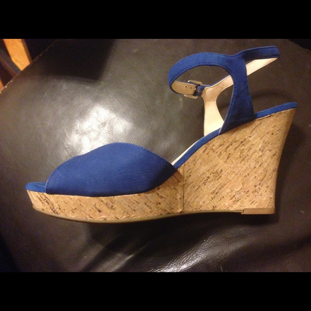 Nine West wedge/sandal size 11